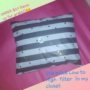 Meet your Posher, Char💕(20% off 3 +FREE Shipping)